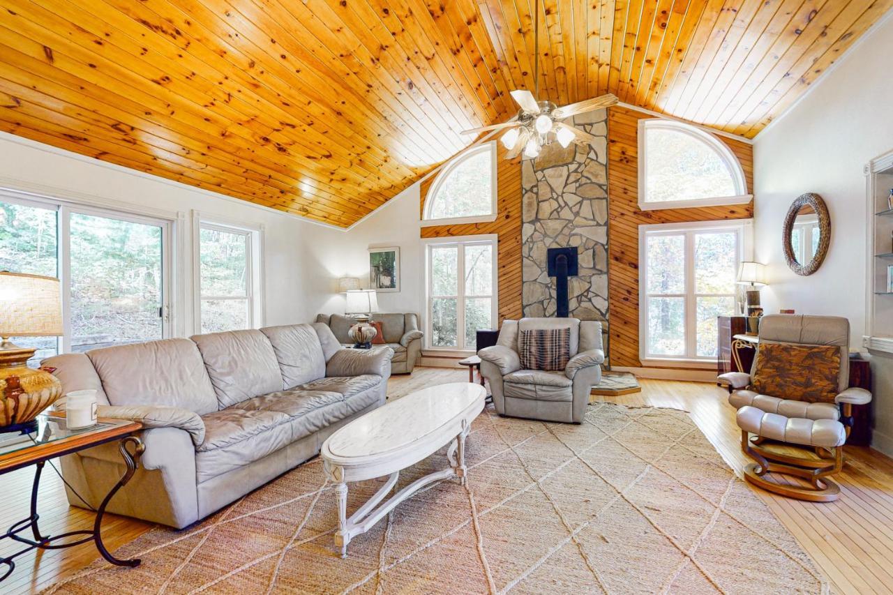Doe Heights Chalet Batesville Exterior photo